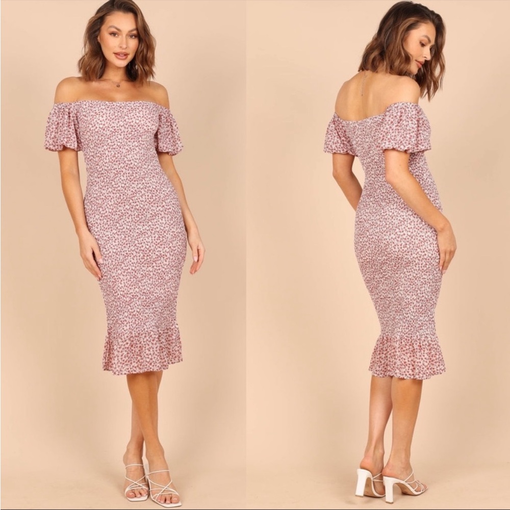 NWT PETAL & PUP Midi Dress Claire Shirred BodyCon Off the Shoulder Floral Size 8